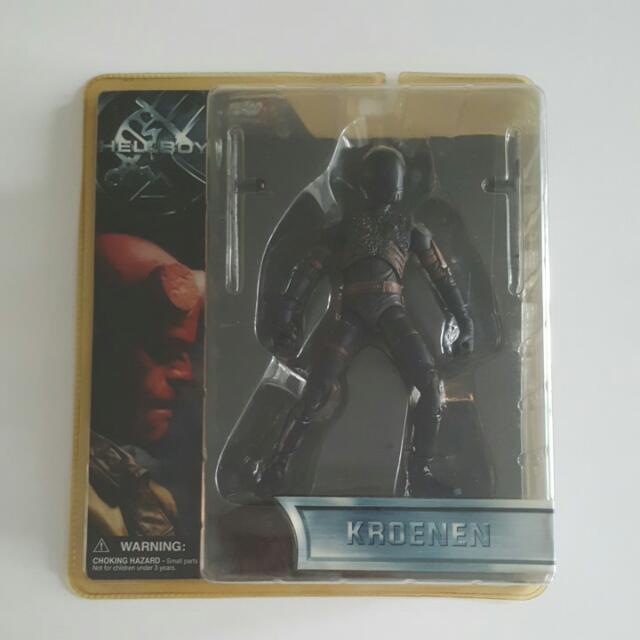 neca hellboy figure