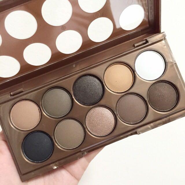 Sivanna Eyeshadow Palette Health Beauty Makeup On Carousell