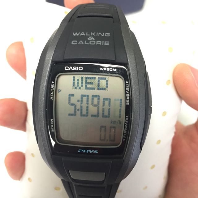 Casio best sale with pedometer