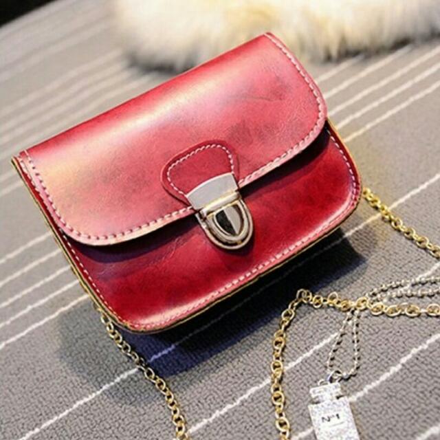 Gold Chain Sling Bag, Women's Fashion, Bags & Wallets, Purses & Pouches