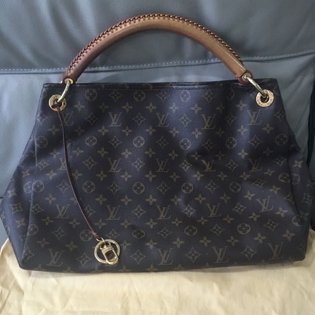 Authentic Louis Vuitton Artsy MM Monogram M40249 With Invoice Daily Bag  LD552