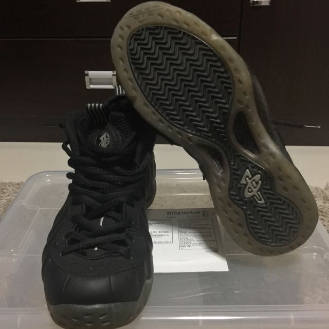 Nike Air Foamposite One Stealth, Women's Fashion, Footwear, Sneakers on  Carousell