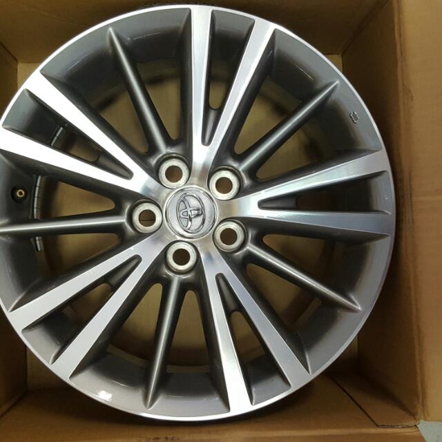 Original Toyota Altis 16