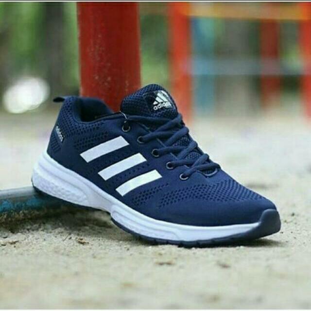 Sepatu Sneakers Adidas Running, Olshop 