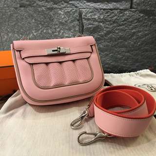 Hermès Berline Mini粉色寬背帶