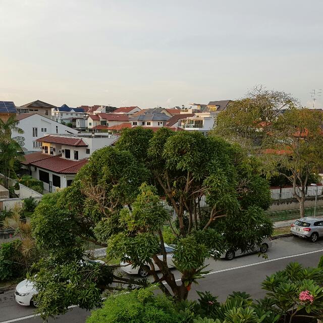 Fully Furnished / Aircon Room / Free Wifi for rent On Level 3 Of A