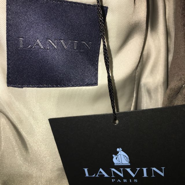 Lanvin (Category: Shirts) located in Singapore. Submitted by tigerinblack (Listing ID 69664922, Image 2). Description: 100% Authentic & Unworn A Single Button Lanvin Blazer Slim Fit Size - 46 Color - Light Grey.