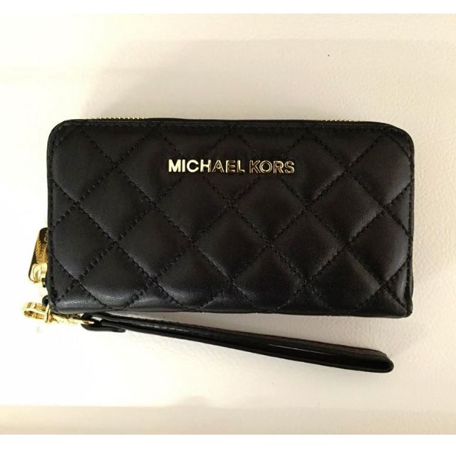 Large quilted leather smartphone online wristlet
