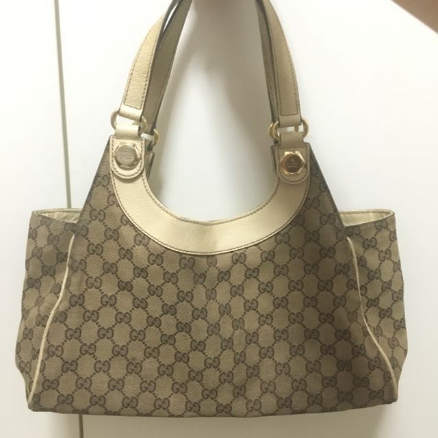 Preloved Authentic Chanel Sling Bag