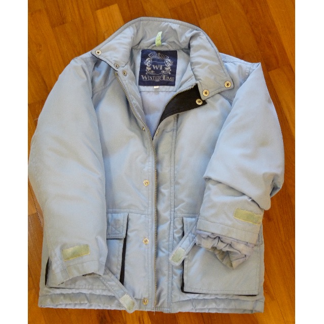 Down feather winter jacket (Category: Babies & Kids Fashion) located in Singapore. Submitted by stardust2810 (Listing ID 69874381, Image 1). Description: Good condition Dry washed. Used only during one holiday. Suitable for kids from 130cm to 140cm.
