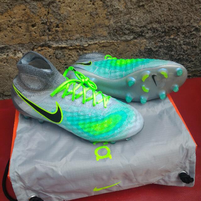 Nike Magista Obra Tech Craft (Leather) FG Soccer Cleats in