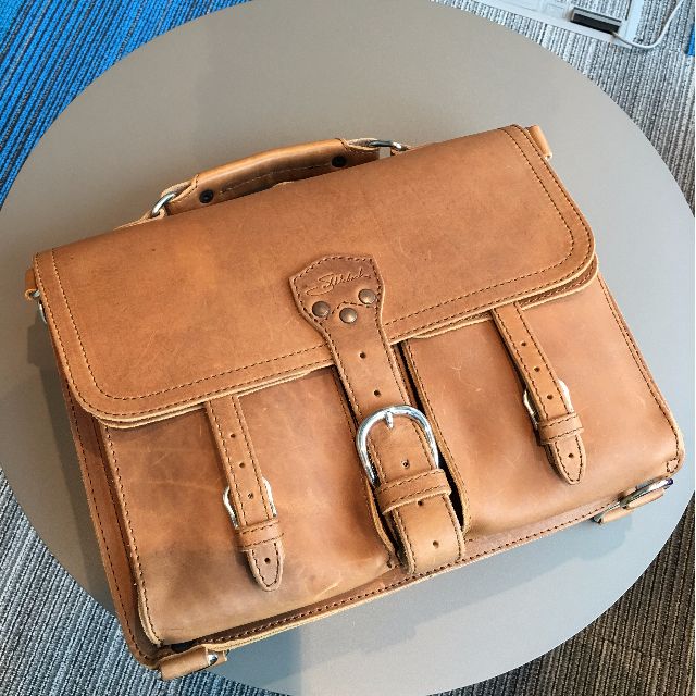 saddleback leather thin front pocket briefcase