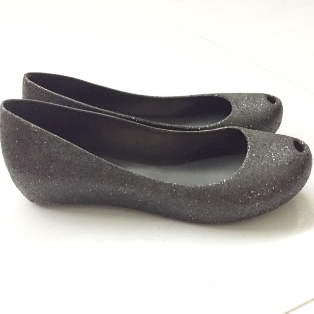 Authentic Melissa Shoe, Women's Fashion, Footwear, Flats on Carousell