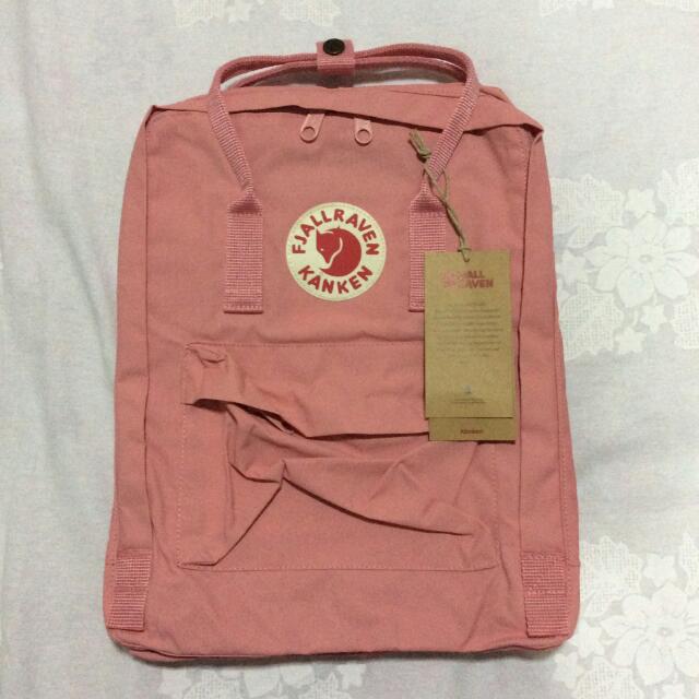blush fjallraven kanken