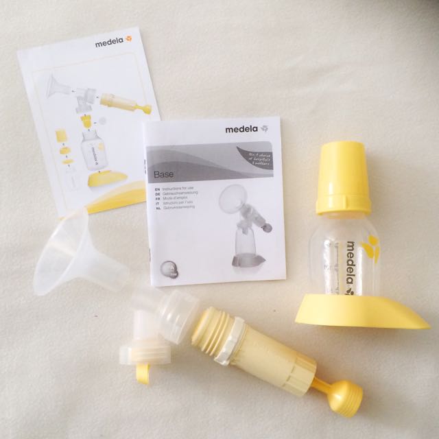 Medela Manual Breast Pump Babies Kids Nursing Feeding On