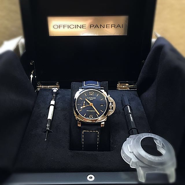 Boutique Edition Panerai Luminor 1950 3 Days GMT Automatic PAM 688
