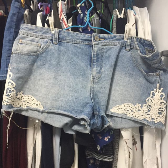 new look plus size shorts