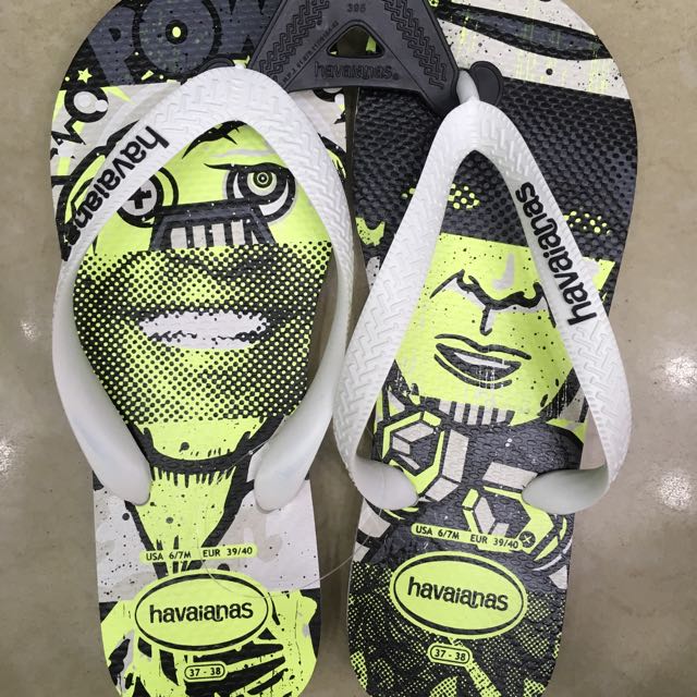 Havaianas glow in the dark store