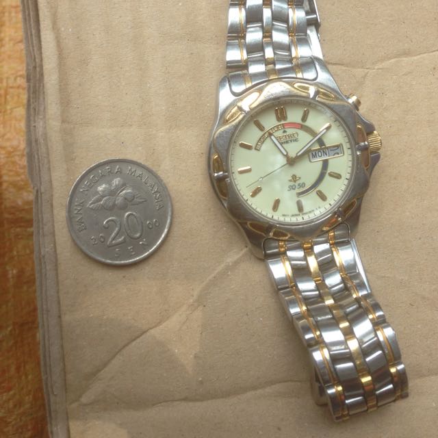 Jam hot sale kinetik seiko