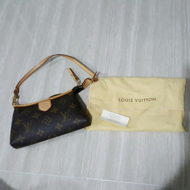 lv small sling bag