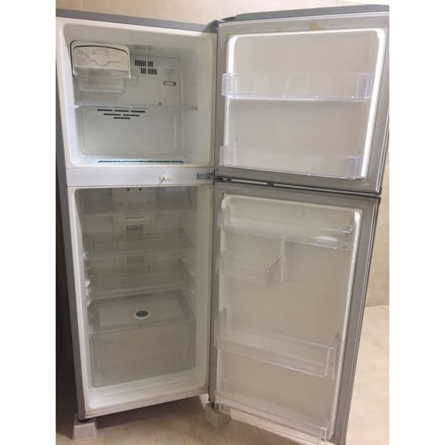 [Sold To j***8] LG Fridge (GRV252SL), TV & Home Appliances, Kitchen