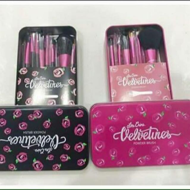 LIME CRIME VELVETINES 12pcs BRUSH SET (Category: Makeup) located in Mandaluyong City. Submitted by iampitch (Listing ID 70339756, Image 3). Description: .
