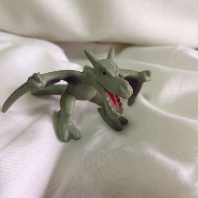 aerodactyl figure