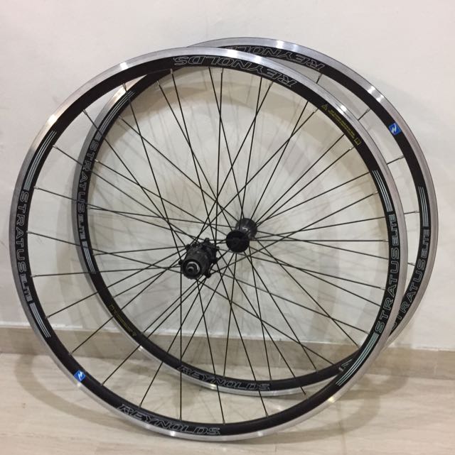 Reynolds Stratus Elite Disc 700c ホイール