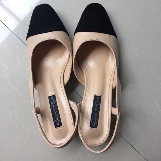 Chanel Two Tone Sling Back Fully Covered Pumps High Heels Chunky Shoes,  Women'S Fashion, Footwear, Heels On Carousell