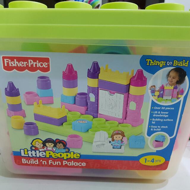 little people castle set