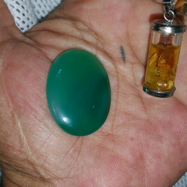 Jade (Category: Religious Items) located in Singapore. Submitted by 111lostmyrings (Listing ID 70366354, Image 2). Description: Gem, Stone, Agate, Mystic, Accessories, Jewelry 💍, burma, indian, Star Ruby, delima, pigeon blo0d, Jade, emerald, zamrud, jarum mas, moonstone, Rutilated Bangles, Rings, cincin, batu, Glass, gold, tooth, diamonds, amulet, rolex, bracelets, precious, buntat lipan, centipede pearl, cut, .