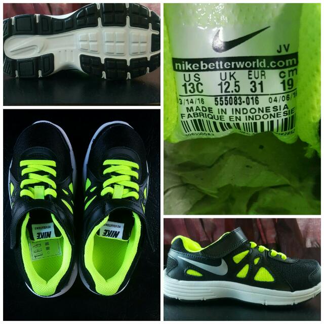 Kids Original Nike Revolution 2 Shoes With Reciept Babies Kids Boys Apparel On Carousell