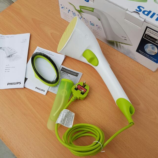 Philips Handheld Garment Steamer (Brand New With Box And Warranty Card
