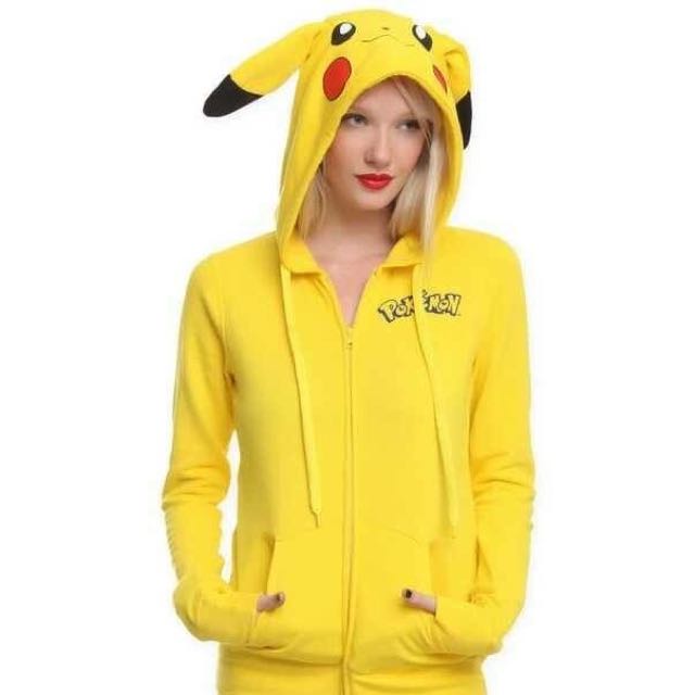 Jacket (Category: Coats, Jackets and Outerwear) located in Cavite. Submitted by aenah (Listing ID 70498538, Image 2). Description: .
