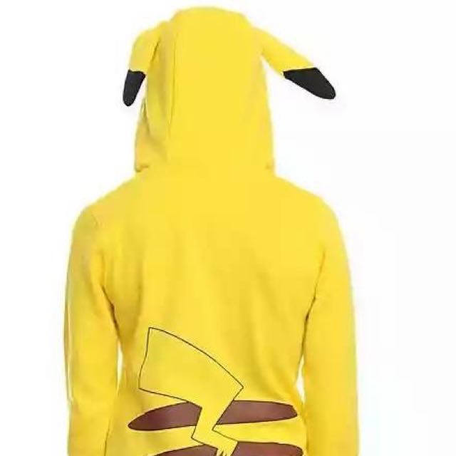 Jacket (Category: Coats, Jackets and Outerwear) located in Cavite. Submitted by aenah (Listing ID 70498538, Image 3). Description: .