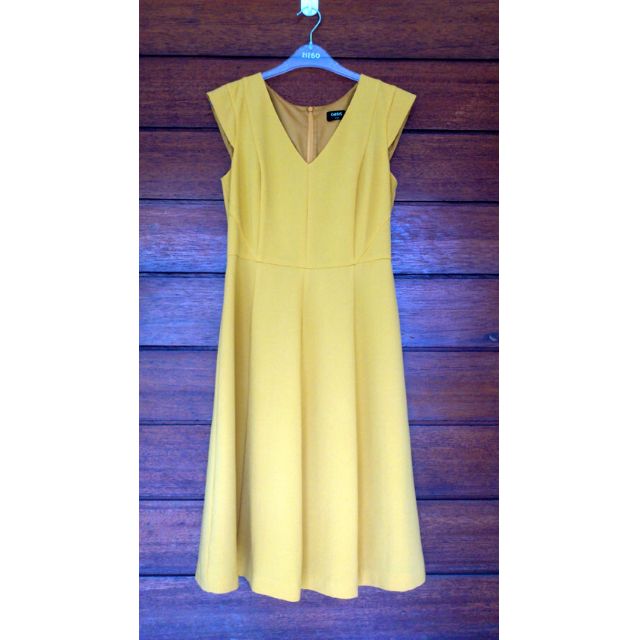 Oasis bandeau lemon dress top