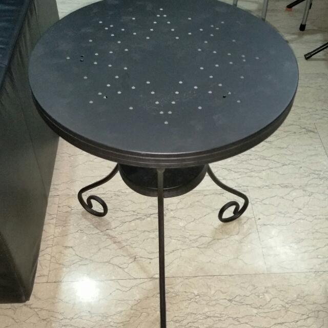 Small Round Metal Table, Furniture & Home Living, Furniture, Tables