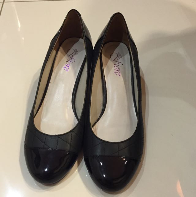 Fiore Black Ladies Shoes With Cushioned 