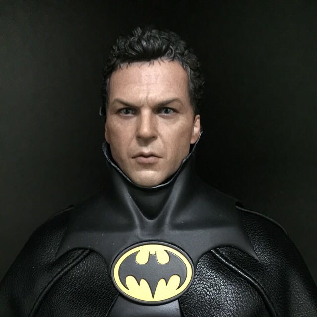 Hot Toys Batman Returns with Bruce Wayne 1/6 Scale., Hobbies & Toys, Toys &  Games on Carousell