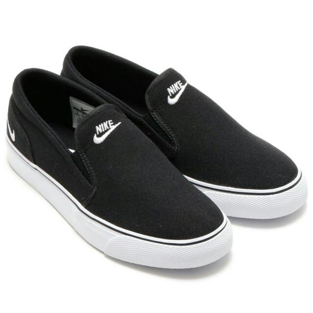nike toki slip on womens