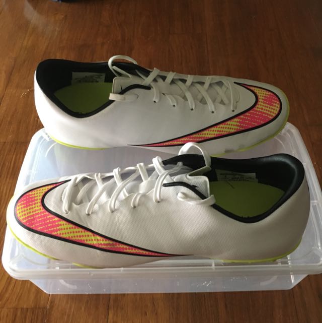 Nike mercurial victory v cr7 astro turf mens football trainers store