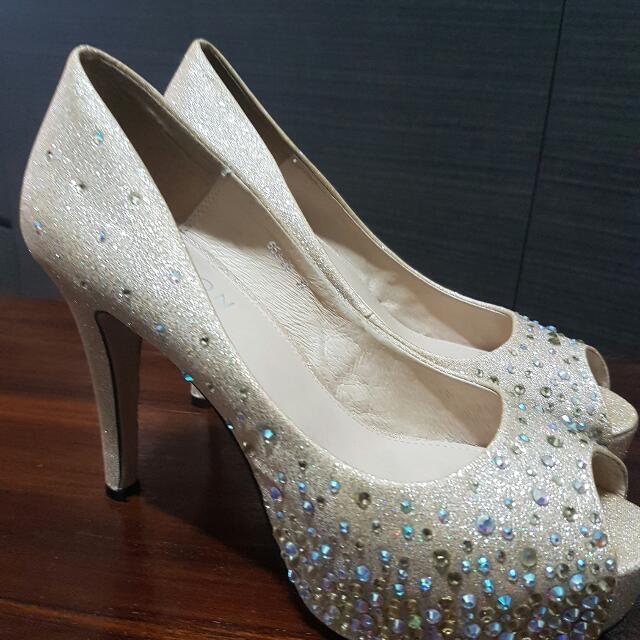 Pazzion wedding shoes top