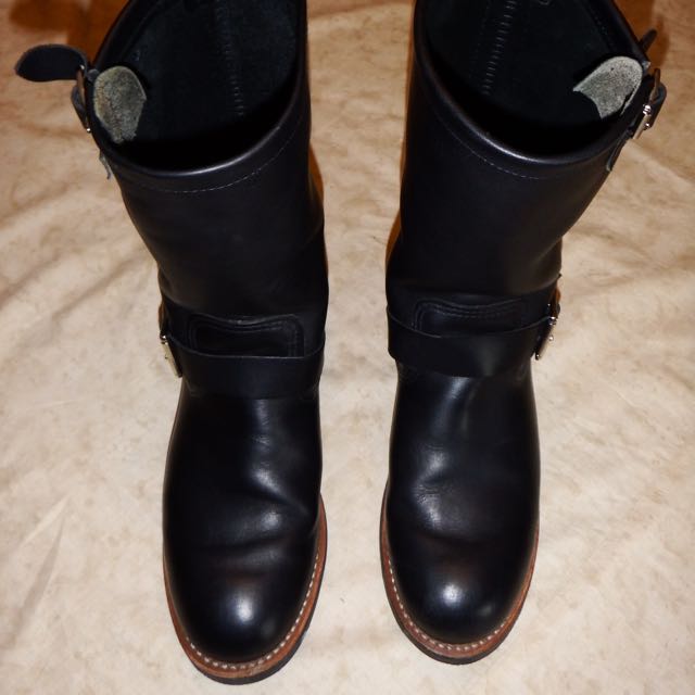 Red wing engineer best sale boots mens