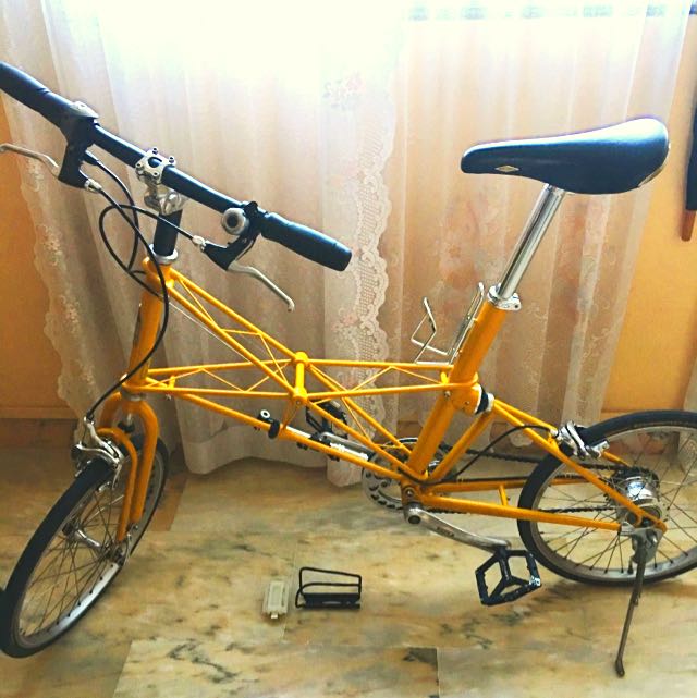 Alex Moulton TSR 8 Mustard Yellow Sports Equipment Bicycles