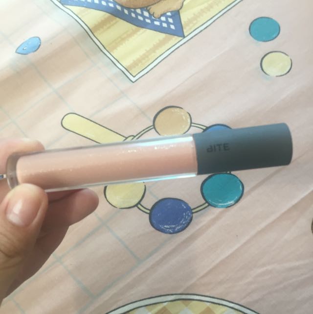 Bite Beauty Lush Fruit Lip Gloss Honey Nude With Gold Shimmer Health Beauty Makeup On Carousell
