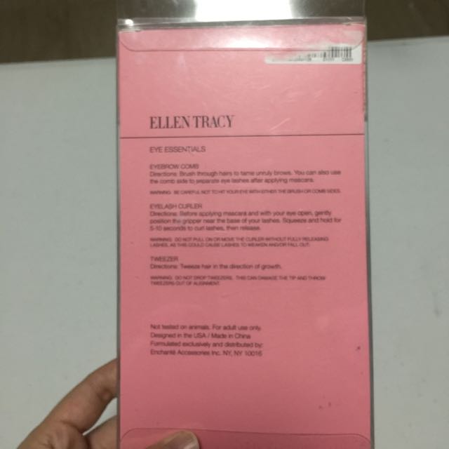 Brand new Ellen Tracy Eye essential ( Tweezers , Eyelash Curler , Eyebrow  Comb), Beauty & Personal Care, Face, Makeup on Carousell