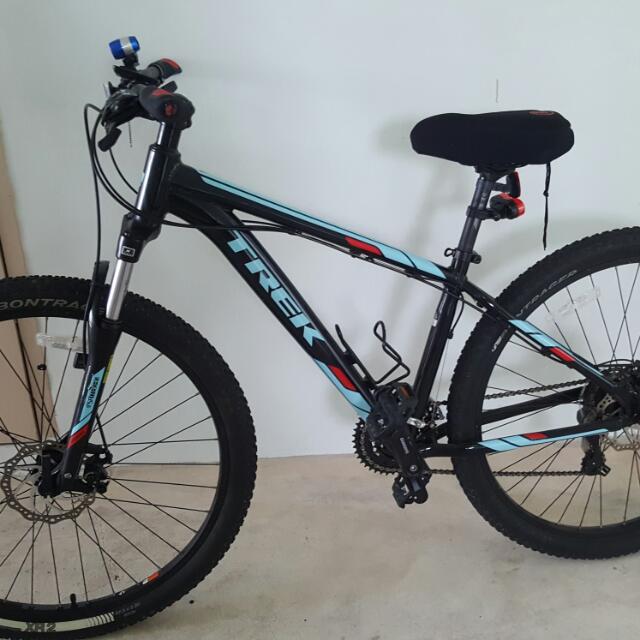 Trek marlin 5 discount celeste