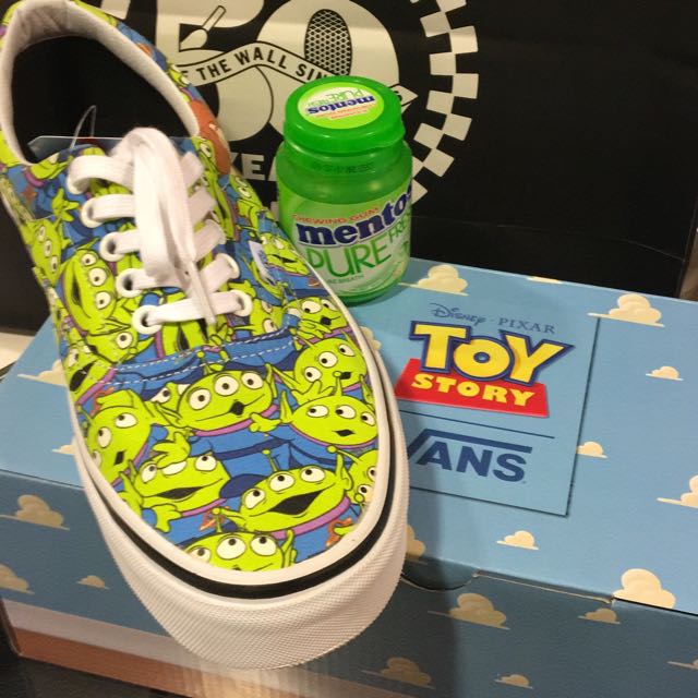 BNWT Vans X Disney Pixar Toy Story Aliens Era US 9.5 Men s