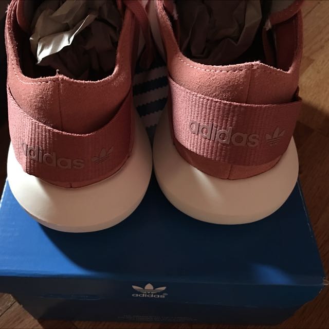 Adidas tubular shop viral salmon