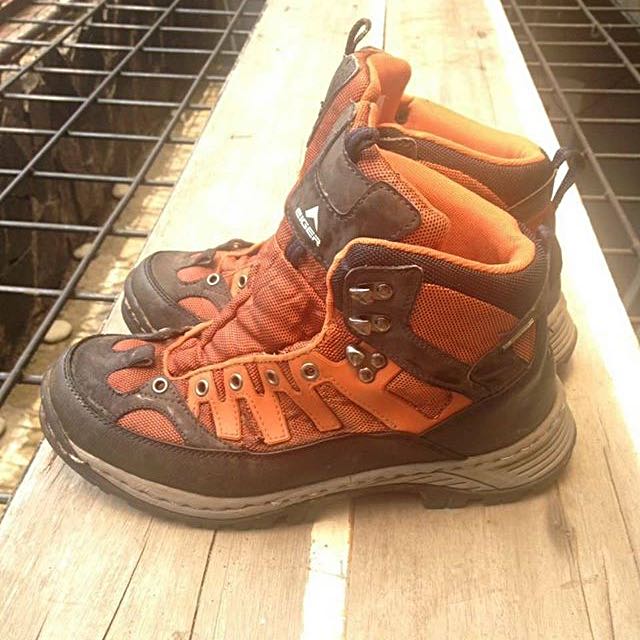 Sepatu Eiger Original Kondisi 90 Fesyen Pria Sepatu Di Carousell